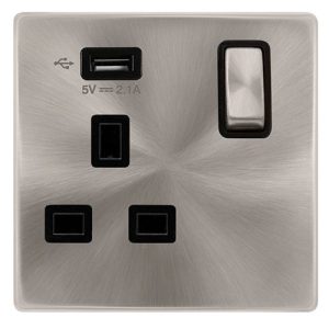 CLICK DEFINITY COMPLETE 13A INGOT 1 GANG SWITCHED SOCKET WITH 2.1A USB OUTLET - BRUSHED STEEL COVER PLATE - BLACK INSERT
