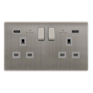 CLICK DEFINITY COMPLETE 13A INGOT 2 GANG SWITCHED SOCKET WITH 2.1A USB OUTLETS - STAINLESS STEEL COVER PLATE - GREY INSERT