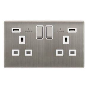 CLICK DEFINITY COMPLETE 13A INGOT 2 GANG SWITCHED SOCKET WITH 2.1A USB OUTLETS - STAINLESS STEEL COVER PLATE - POLAR WHITE INSERT