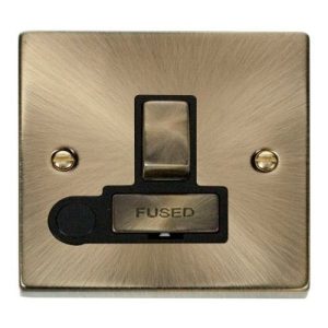 CLICK DECO VICTORIAN ANTIQUE BRASS INGOT13A SWITCHED SPUR WITH FLEX OUTLET