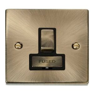 CLICK DECO VICTORIAN ANTIQUE BRASS INGOT 13A SWITCHED SPUR WITHOUT FLEX OUTLET