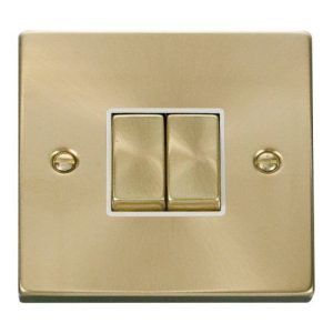 CLICK DECO VICTORIAN SATIN BRASS VPSAT/BR INGOT 10A 2-GANG 2 WAY SWITCH