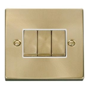 CLICK DECO VICTORIAN SATIN BRASS VPSAT/BR INGOT 10A 3-GANG 2 WAY SWITCH
