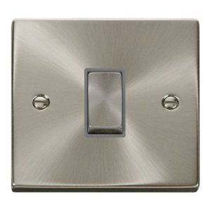 CLICK DECO VICTORIAN SATIN CHROME INGOT 10A 1-GANG 2 WAY SWITCH (GREY INSERT)