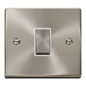 CLICK DECO VICTORIAN SATIN CHROME INGOT 10A 1-GANG 2 WAY SWITCH (WHITE INSERT)