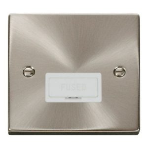 CLICK DECO VICTORIAN SATIN CHROME SATIN CHROME 13A SPUR WITHOUT FLEX OUTLET (WHITE INSERT)