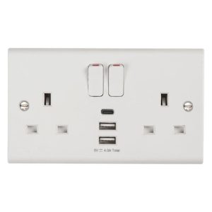 DETA SLIMLINE 13A 2G USB SWITCHED SOCKET
