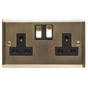 HERITAGE 2G SW SOCKET ANTIQUE BRASS FACE PLATE