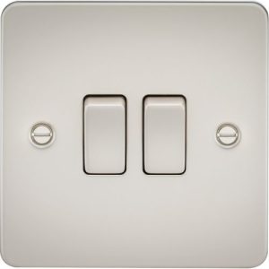KNIGHTSBRIDGE FLAT PLATE 10AX 2G 2-WAY SWITCH - PEARL