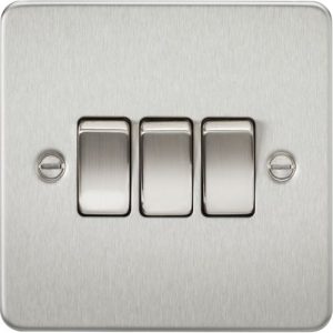 KNIGHTSBRIDGE FLAT PLATE 10AX 3G 2-WAY SWITCH - BRUSHED CHROME