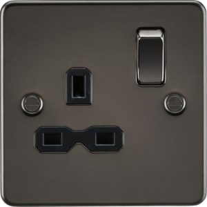 KNIGHTSBRIDGE FLAT PLATE 13A 1G DP SWITCHED SOCKET - GUNMETAL WITH BLACK INSERT
