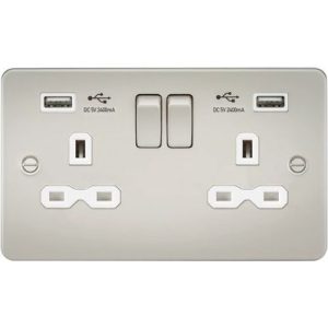 KNIGHTSBRIDGE 13A 2G SWITCHED SOCKET WITH DUAL USB CHARGER A + A (2.4A) - PEARL WITH WHITE INSERT