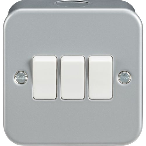 KNIGHTSBRIDGE METALCLAD 3G 2W 10A SWITCH