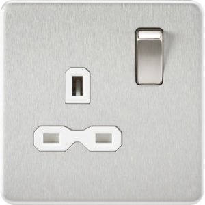 KNIGHTSBRIDGE SCREWLESS 13A 1G DP SWITCHED SOCKET - BRUSHED CHROME WITH WHITE INSERT