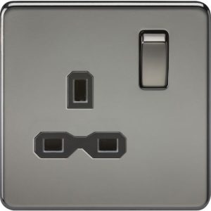 KNIGHTSBRIDGE SCREWLESS 13A 1G DP SWITCHED SOCKET - BLACK NICKEL WITH BLACK INSERT
