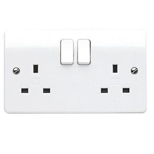 MK LOGIC PLUS FLUSH 2G SWITCH SOCKET