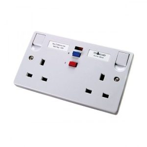 TIMEGUARD TRIPFAST2 G WHITE WHITE ACTIVE/NON-LATCHING SWITCHED SOCKET