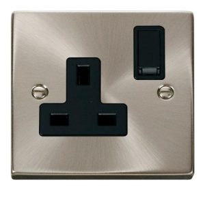 CLICK DECO VICTORIAN SATIN CHROME 1-GANG 13A DP SWITCHED SOCKET (BLACK INSERT)