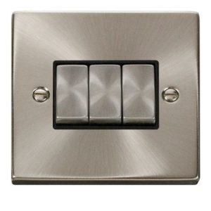 CLICK DECO VICTORIAN SATIN CHROME INGOT 10A 3-GANG 2 WAY SWITCH (BLACK INSERT)
