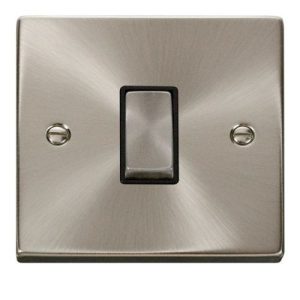 CLICK DECO VICTORIAN SATIN CHROME INGOT 10AX 1G INTERMEDIATE SWITCH (BLACK INSERT) (BLACK INSERT)