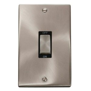 CLICK DECO VICTORIAN SATIN CHROME INGOT 2G 45A DP SWITCH BLACK