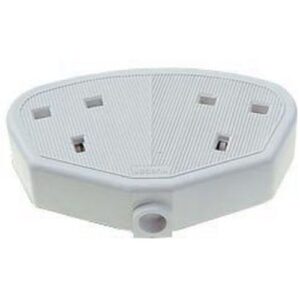 2G 13A RUBBER TRAILING SOCKET WHITE