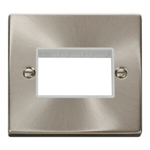 CLICK MINIGRID 1G PLATE TRIPLE SWITCH APERTURE