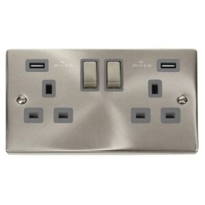 CLICK DECO VICTORIAN SATIN CHROME VP ING 2G 13A SW SOCKET 4.2A USB GREY