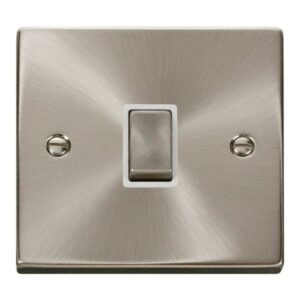 CLICK DECO VICTORIAN SATIN CHROME 20A 1-GANG INGOT SWITCH