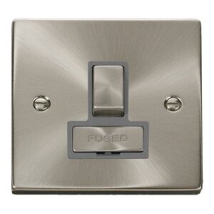 CLICK DECO VICTORIAN SATIN CHROME INGOT 13A SWITCHED SPUR WITHOUT FLEX OUTLET (GREY INSERT)