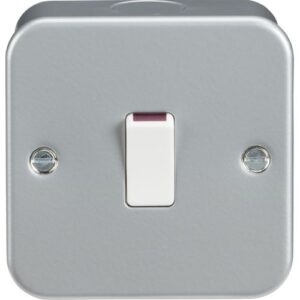 KNIGHTSBRIDGE METALCLAD 20A DP SWITCH