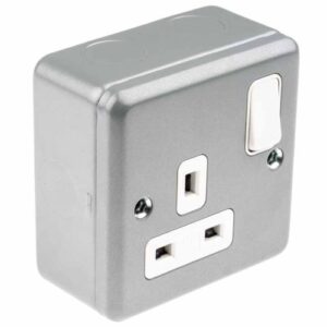 MK 1G METALCLAD SWITCHED SOCKET