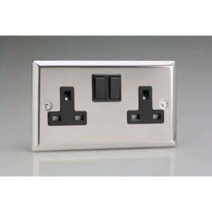 VARILIGHT 2G SWITCHED SOCKET MIRROR CHROME (BLACK INS)
