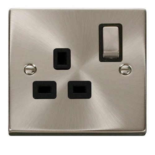 CLICK DECO VICTORIAN SATIN CHROME INGOT 1-GANG 13A DP SWITCH SOCKET (BLACK INSERT)