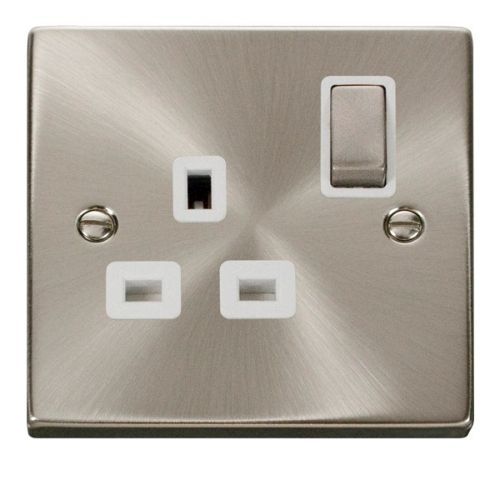 CLICK DECO VICTORIAN SATIN CHROME INGOT 1-GANG 13A DP SWITCH SOCKET (WHITE INSERT)